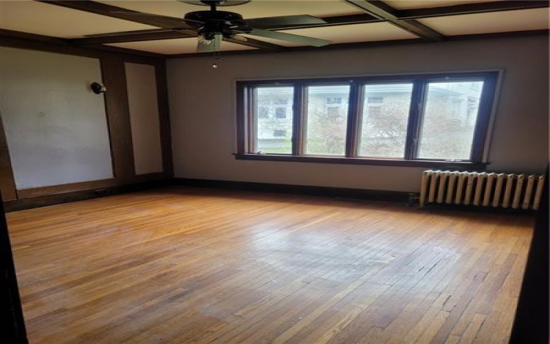 889 E Beau St, Washington, 15301, 4 Bedrooms Bedrooms, ,2 BathroomsBathrooms,Lease,For Sale,E Beau St,1695519
