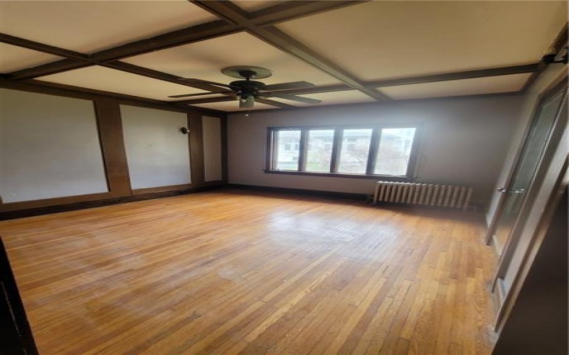 889 E Beau St, Washington, 15301, 4 Bedrooms Bedrooms, ,2 BathroomsBathrooms,Lease,For Sale,E Beau St,1695519