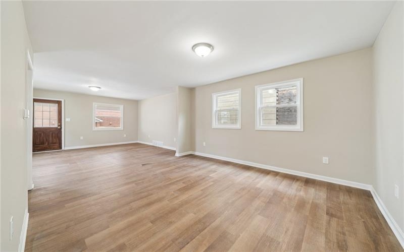326 Mckinley Ave, East Vandergrift, 15629, 3 Bedrooms Bedrooms, ,1 BathroomBathrooms,Residential,For Sale,Mckinley Ave,1695613