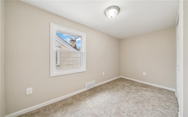 326 Mckinley Ave, East Vandergrift, 15629, 3 Bedrooms Bedrooms, ,1 BathroomBathrooms,Residential,For Sale,Mckinley Ave,1695613