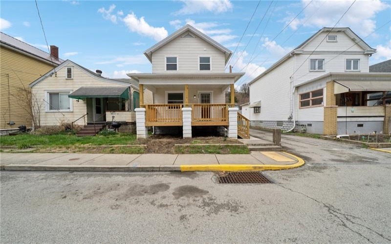 326 Mckinley Ave, East Vandergrift, 15629, 3 Bedrooms Bedrooms, ,1 BathroomBathrooms,Residential,For Sale,Mckinley Ave,1695613