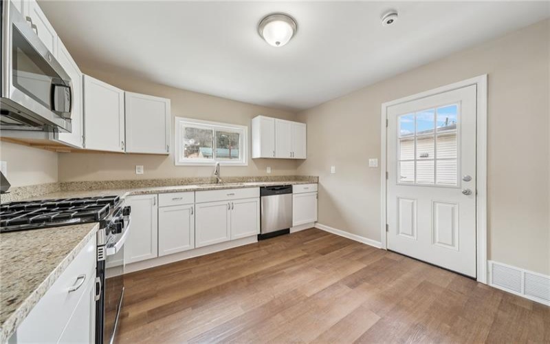 326 Mckinley Ave, East Vandergrift, 15629, 3 Bedrooms Bedrooms, ,1 BathroomBathrooms,Residential,For Sale,Mckinley Ave,1695613