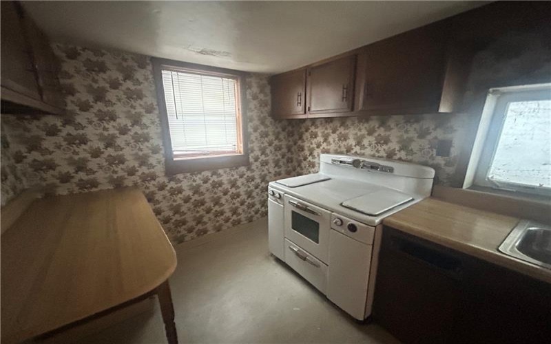 2127 980 Rd, Mc Donald, 15057, 2 Bedrooms Bedrooms, ,1 BathroomBathrooms,Residential,For Sale,980 Rd,1688826