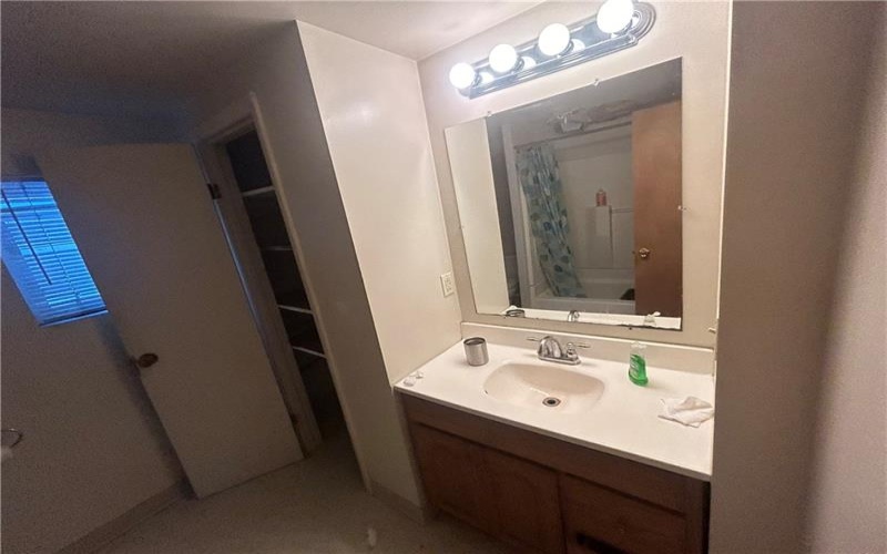 2127 980 Rd, Mc Donald, 15057, 2 Bedrooms Bedrooms, ,1 BathroomBathrooms,Residential,For Sale,980 Rd,1688826