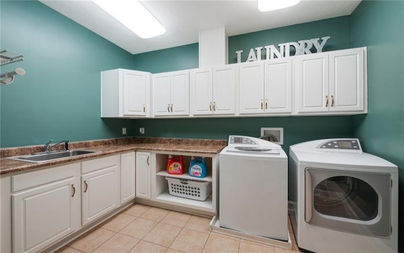 3909 Curlytail Court, Murrysville, 15668, 5 Bedrooms Bedrooms, 14 Rooms Rooms,5.1 BathroomsBathrooms,Residential,For Sale,Curlytail Court,1695304