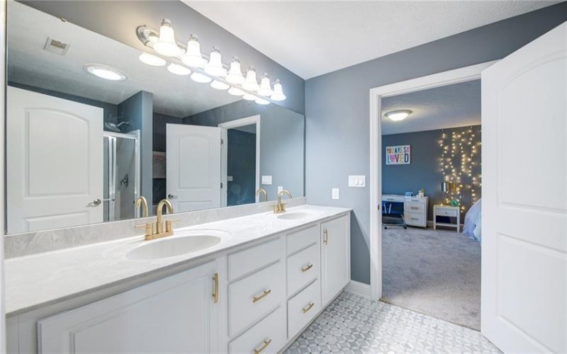 3909 Curlytail Court, Murrysville, 15668, 5 Bedrooms Bedrooms, 14 Rooms Rooms,5.1 BathroomsBathrooms,Residential,For Sale,Curlytail Court,1695304