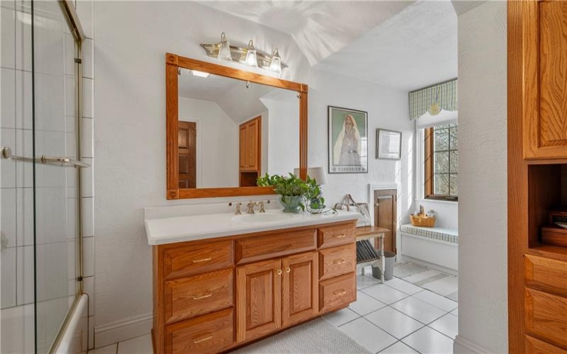 620 North Franklin Ave, Somerset, 15501, 4 Bedrooms Bedrooms, 10 Rooms Rooms,4.2 BathroomsBathrooms,Residential,For Sale,North Franklin Ave,1695680