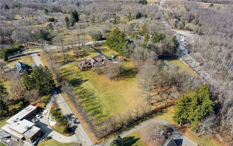 620 North Franklin Ave, Somerset, 15501, 4 Bedrooms Bedrooms, 10 Rooms Rooms,4.2 BathroomsBathrooms,Residential,For Sale,North Franklin Ave,1695680