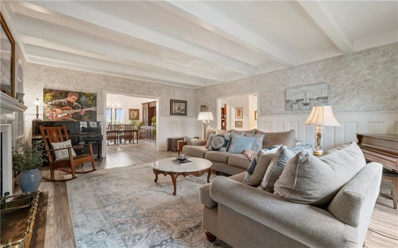 620 North Franklin Ave, Somerset, 15501, 4 Bedrooms Bedrooms, 10 Rooms Rooms,4.2 BathroomsBathrooms,Residential,For Sale,North Franklin Ave,1695680