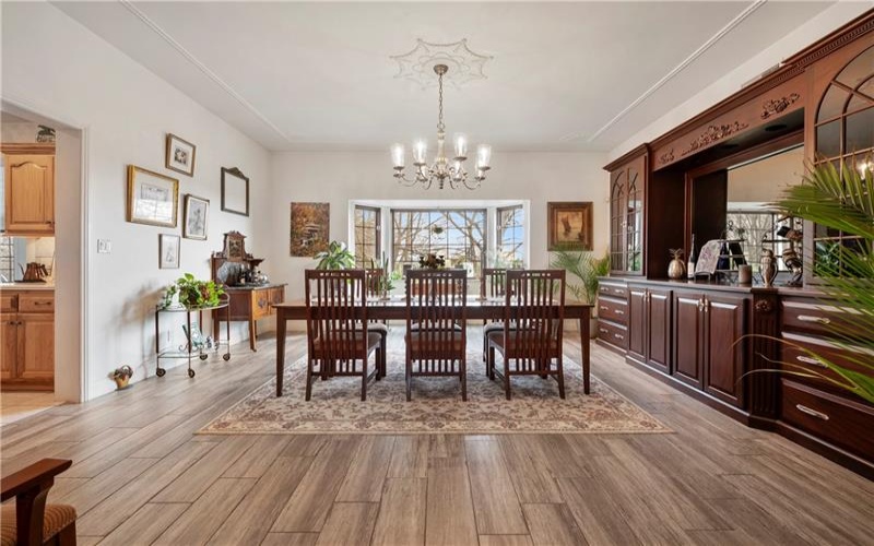 620 North Franklin Ave, Somerset, 15501, 4 Bedrooms Bedrooms, 10 Rooms Rooms,4.2 BathroomsBathrooms,Residential,For Sale,North Franklin Ave,1695680