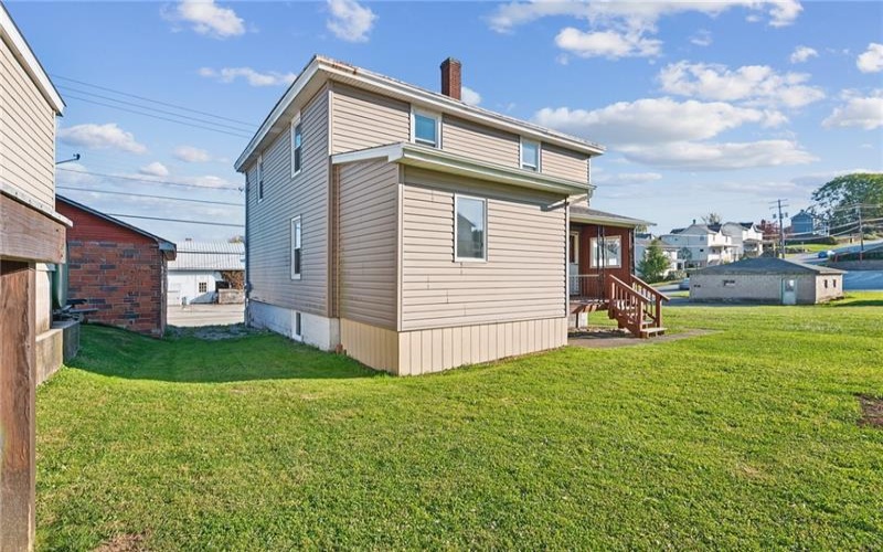 310 Diamond St, Mount Pleasant, 15666, 3 Bedrooms Bedrooms, 7 Rooms Rooms,2 BathroomsBathrooms,Residential,For Sale,Diamond St,1677105