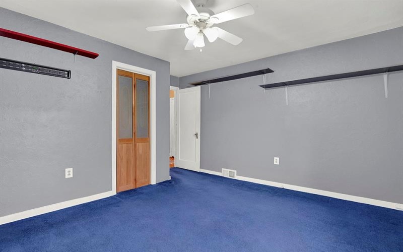 329 Margaret St, Jeannette, 15644, 4 Bedrooms Bedrooms, ,2 BathroomsBathrooms,Residential,For Sale,Margaret St,1695480