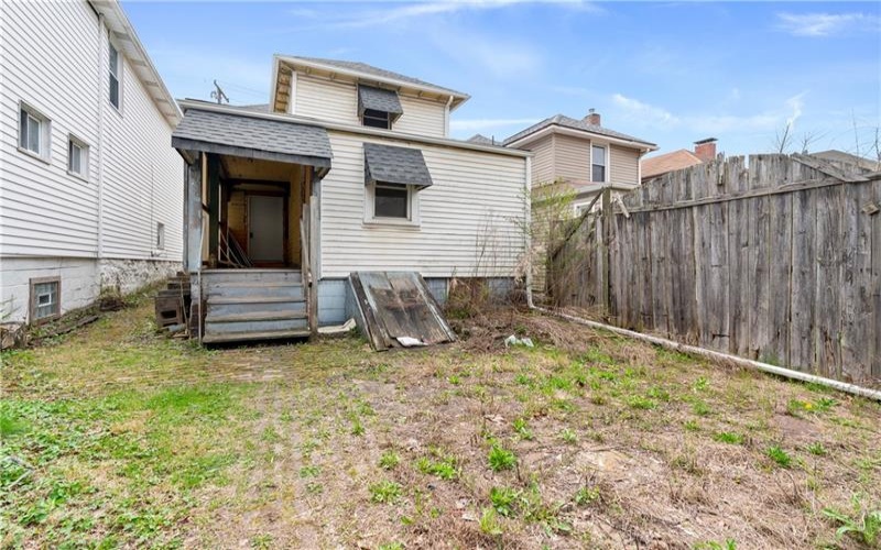 135 ShermanAvenue, Vandegrift, 15690, 2 Bedrooms Bedrooms, 6 Rooms Rooms,1 BathroomBathrooms,Residential,For Sale,ShermanAvenue,1695588