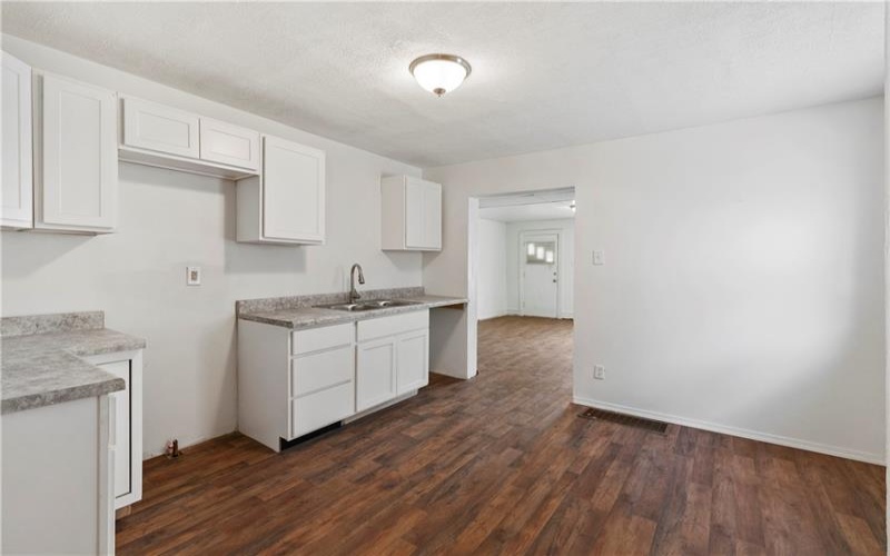 135 ShermanAvenue, Vandegrift, 15690, 2 Bedrooms Bedrooms, 6 Rooms Rooms,1 BathroomBathrooms,Residential,For Sale,ShermanAvenue,1695588