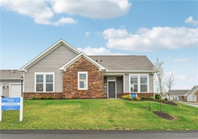 1501 Highland Dr, Finleyville, 15332, 2 Bedrooms Bedrooms, 8 Rooms Rooms,2 BathroomsBathrooms,Residential,For Sale,Highland Dr,1695629