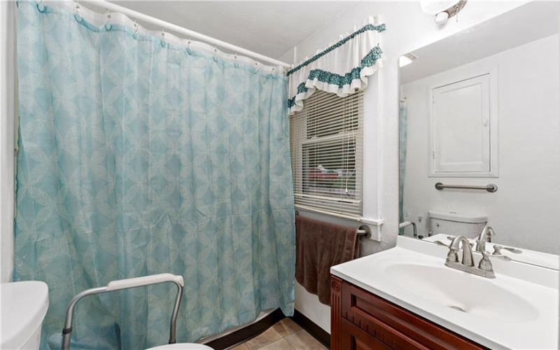 313 Market St, Carmichaels, 15320, 3 Bedrooms Bedrooms, 7 Rooms Rooms,1.1 BathroomsBathrooms,Residential,For Sale,Market St,1695710