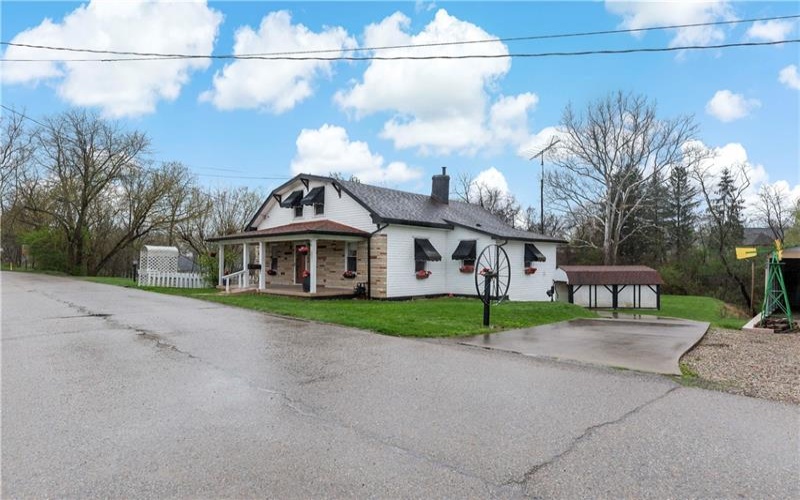 313 Market St, Carmichaels, 15320, 3 Bedrooms Bedrooms, 7 Rooms Rooms,1.1 BathroomsBathrooms,Residential,For Sale,Market St,1695710