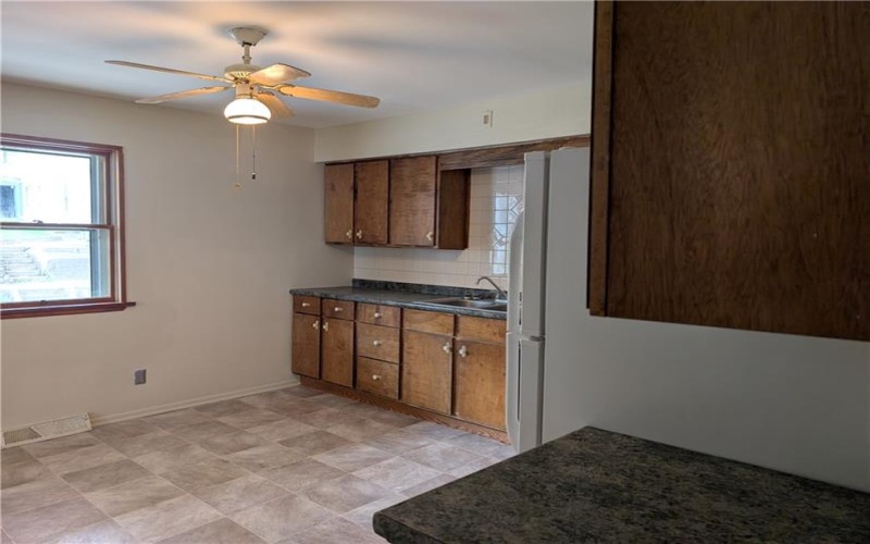 623 Conrad, Charleroi, 15022, 2 Bedrooms Bedrooms, ,1.1 BathroomsBathrooms,Lease,For Sale,Conrad,1695729
