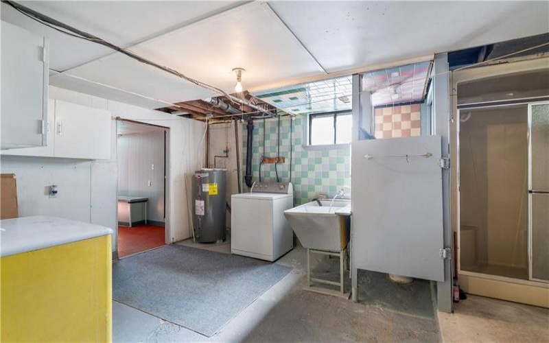 210 Braddock Rd, Mt Pleasant, 15666, 3 Bedrooms Bedrooms, ,1.1 BathroomsBathrooms,Residential,For Sale,Braddock Rd,1695755