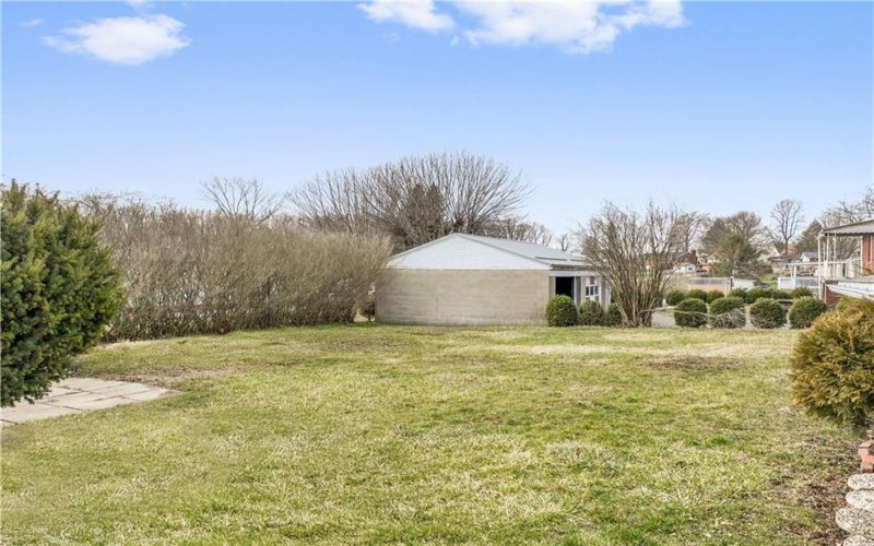 210 Braddock Rd, Mt Pleasant, 15666, 3 Bedrooms Bedrooms, ,1.1 BathroomsBathrooms,Residential,For Sale,Braddock Rd,1695755