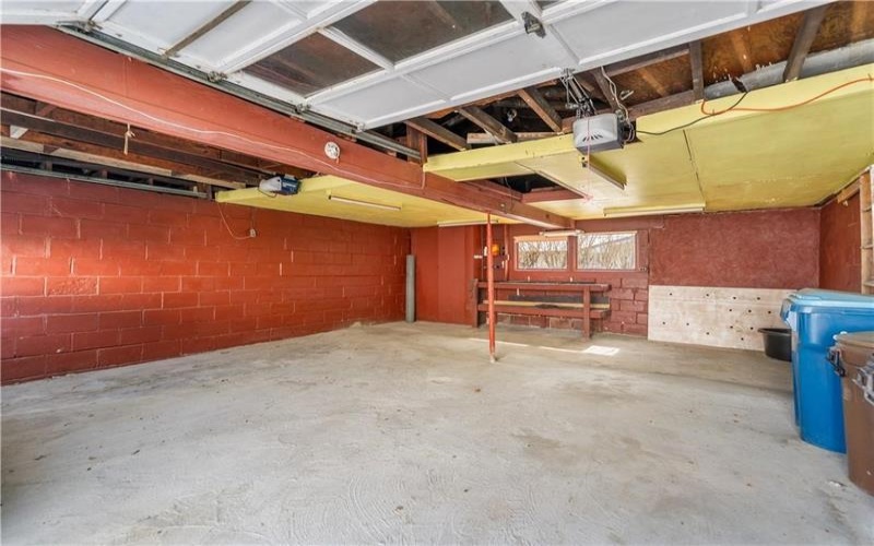 210 Braddock Rd, Mt Pleasant, 15666, 3 Bedrooms Bedrooms, ,1.1 BathroomsBathrooms,Residential,For Sale,Braddock Rd,1695755