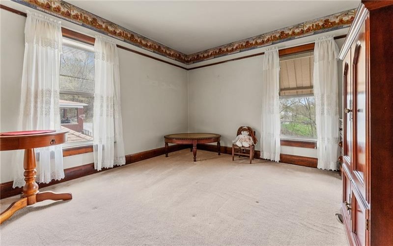 16 Elm St, Burgettstown, 15021, 3 Bedrooms Bedrooms, ,1.1 BathroomsBathrooms,Residential,For Sale,Elm St,1695758