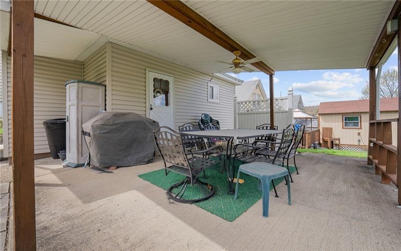 16 Elm St, Burgettstown, 15021, 3 Bedrooms Bedrooms, ,1.1 BathroomsBathrooms,Residential,For Sale,Elm St,1695758
