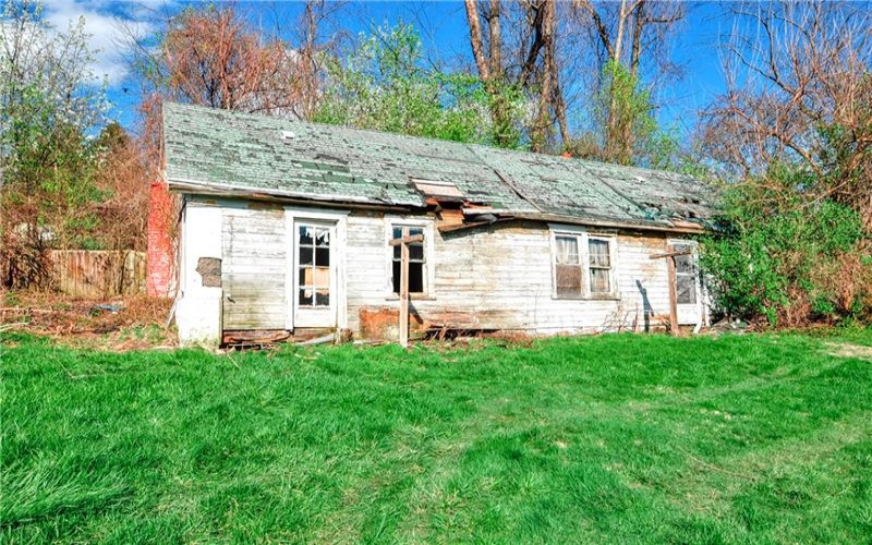 2014 5th St, Cardale, 15420, 3 Bedrooms Bedrooms, 8 Rooms Rooms,2 BathroomsBathrooms,Residential,For Sale,5th St,1695763