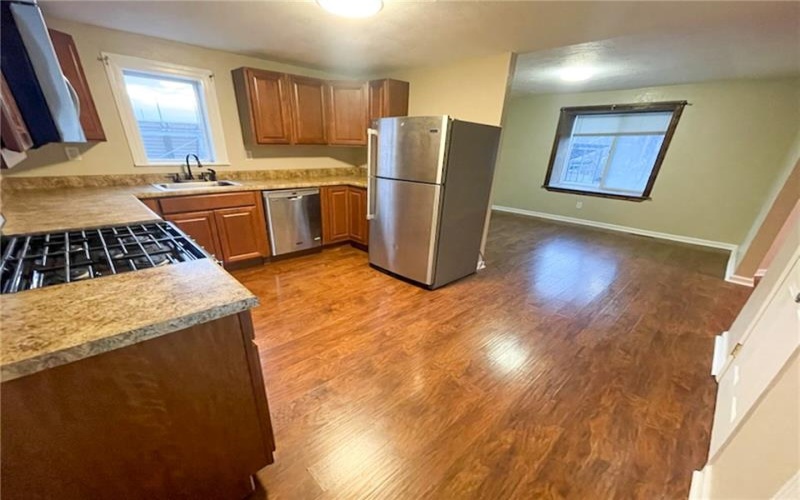 312 JACKSON AVENUE, 15690, 15690, 2 Bedrooms Bedrooms, ,1 BathroomBathrooms,Lease,For Sale,JACKSON AVENUE,1695817