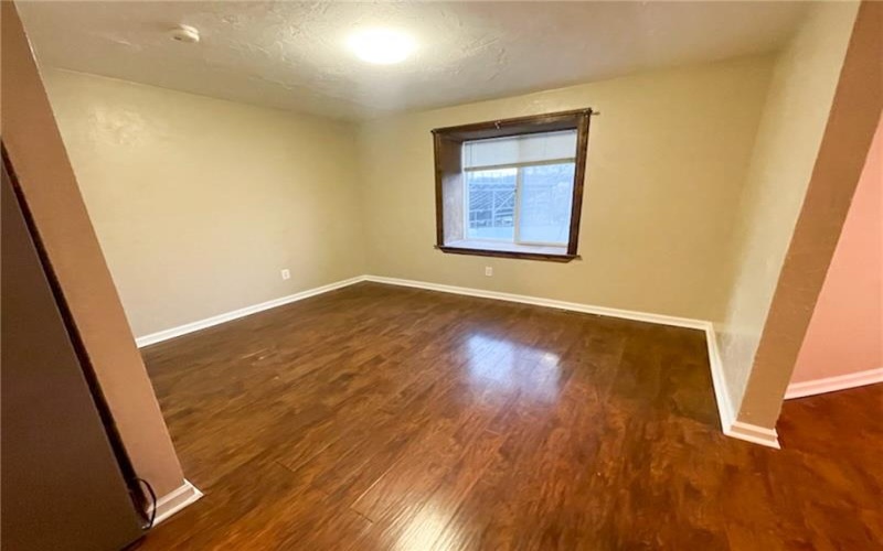 312 JACKSON AVENUE, 15690, 15690, 2 Bedrooms Bedrooms, ,1 BathroomBathrooms,Lease,For Sale,JACKSON AVENUE,1695817