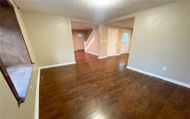 312 JACKSON AVENUE, 15690, 15690, 2 Bedrooms Bedrooms, ,1 BathroomBathrooms,Lease,For Sale,JACKSON AVENUE,1695817