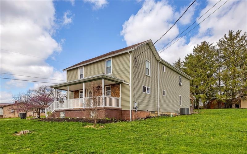 322 17th St, Derry, 15627, 4 Bedrooms Bedrooms, 8 Rooms Rooms,2 BathroomsBathrooms,Residential,For Sale,17th St,1695715