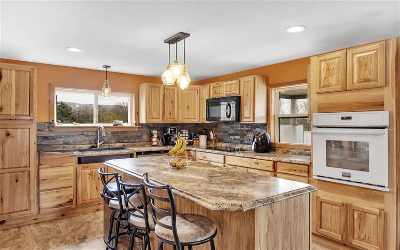 322 17th St, Derry, 15627, 4 Bedrooms Bedrooms, 8 Rooms Rooms,2 BathroomsBathrooms,Residential,For Sale,17th St,1695715