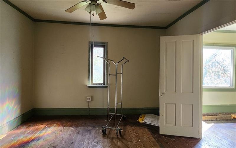 922 36th Street, Vandergrift, 15690, 2 Bedrooms Bedrooms, ,1 BathroomBathrooms,Residential,For Sale,36th Street,1695946