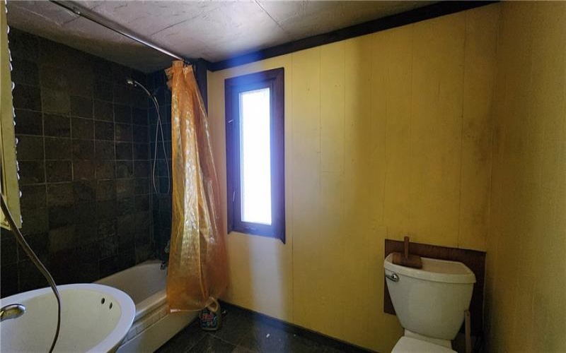 922 36th Street, Vandergrift, 15690, 2 Bedrooms Bedrooms, ,1 BathroomBathrooms,Residential,For Sale,36th Street,1695946