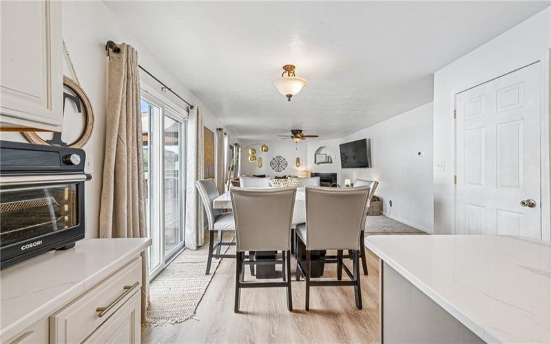 226 Chanticleer Circle, New Stanton, 15672, 4 Bedrooms Bedrooms, 9 Rooms Rooms,2.2 BathroomsBathrooms,Residential,For Sale,Chanticleer Circle,1695546