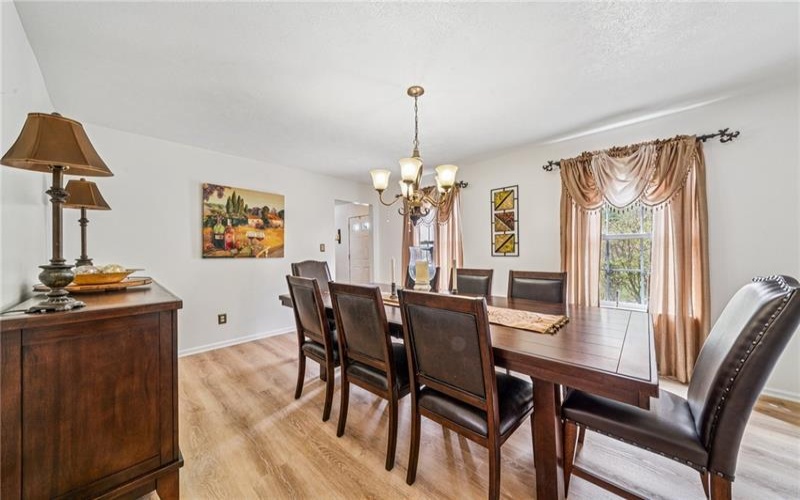 226 Chanticleer Circle, New Stanton, 15672, 4 Bedrooms Bedrooms, 9 Rooms Rooms,2.2 BathroomsBathrooms,Residential,For Sale,Chanticleer Circle,1695546
