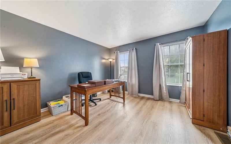 226 Chanticleer Circle, New Stanton, 15672, 4 Bedrooms Bedrooms, 9 Rooms Rooms,2.2 BathroomsBathrooms,Residential,For Sale,Chanticleer Circle,1695546