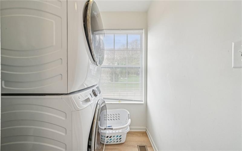 226 Chanticleer Circle, New Stanton, 15672, 4 Bedrooms Bedrooms, 9 Rooms Rooms,2.2 BathroomsBathrooms,Residential,For Sale,Chanticleer Circle,1695546