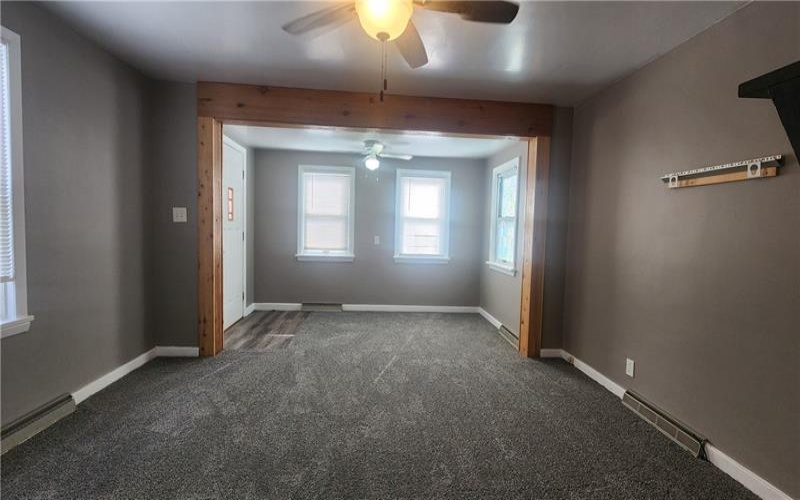 311 1/2 Beech Street, Vandergrift, 15690, 2 Bedrooms Bedrooms, 5 Rooms Rooms,2 BathroomsBathrooms,Residential,For Sale,Beech Street,1692659