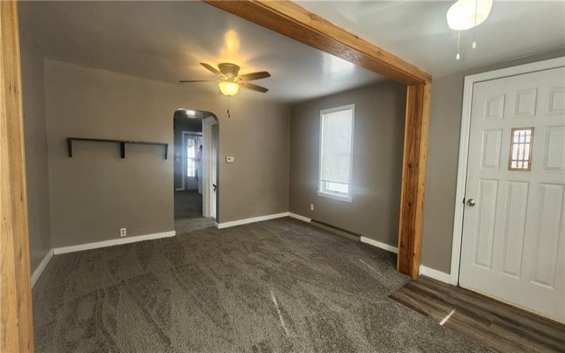 311 1/2 Beech Street, Vandergrift, 15690, 2 Bedrooms Bedrooms, 5 Rooms Rooms,2 BathroomsBathrooms,Residential,For Sale,Beech Street,1692659