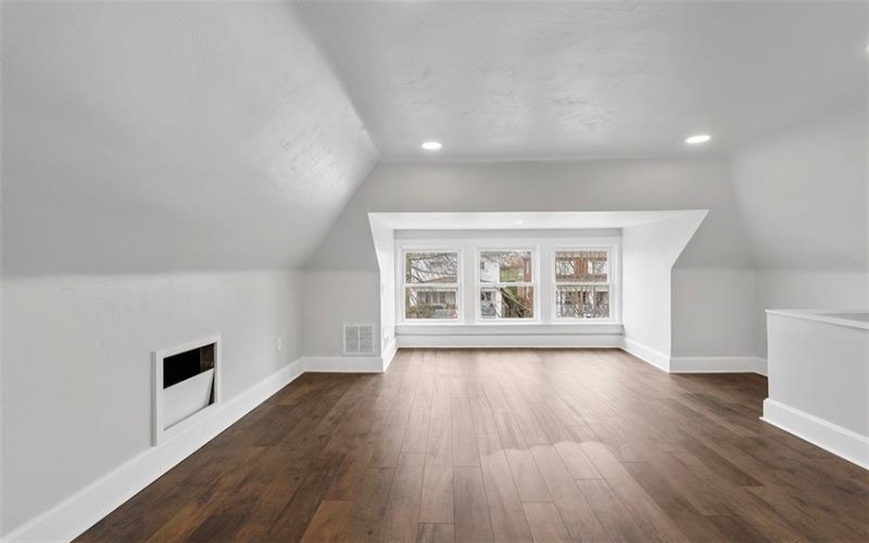 222 4th St, Mc Donald, 15057, 4 Bedrooms Bedrooms, 7 Rooms Rooms,3 BathroomsBathrooms,Residential,For Sale,4th St,1695451