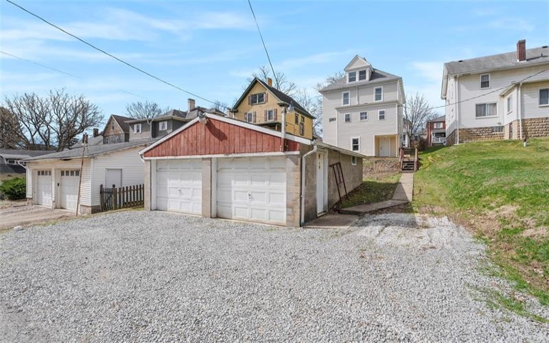 222 4th St, Mc Donald, 15057, 4 Bedrooms Bedrooms, 7 Rooms Rooms,3 BathroomsBathrooms,Residential,For Sale,4th St,1695451