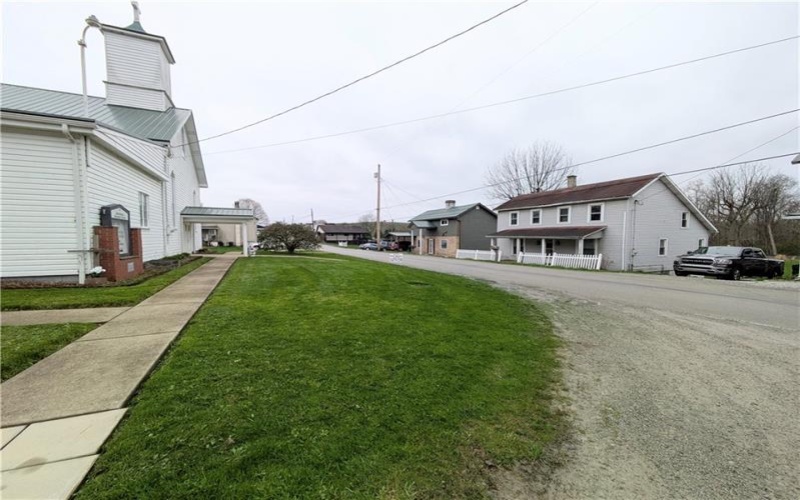723 Broadford Rd, Connellsville, 15425, 3 Bedrooms Bedrooms, 7 Rooms Rooms,1 BathroomBathrooms,Residential,For Sale,Broadford Rd,1696161