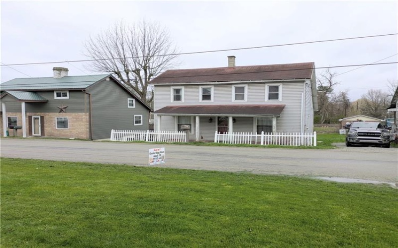 723 Broadford Rd, Connellsville, 15425, 3 Bedrooms Bedrooms, 7 Rooms Rooms,1 BathroomBathrooms,Residential,For Sale,Broadford Rd,1696161
