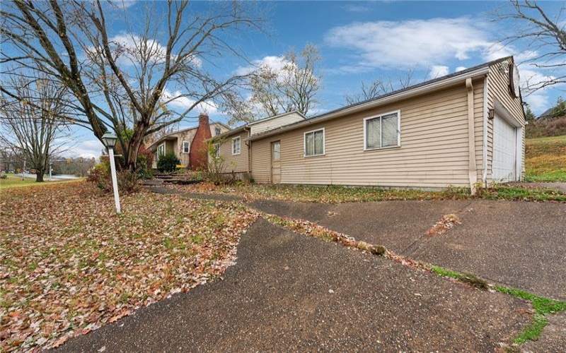 357 Mcmurray Rd, Canonsburg, 15317, 3 Bedrooms Bedrooms, 5 Rooms Rooms,2.1 BathroomsBathrooms,Residential,For Sale,Mcmurray Rd,1680515