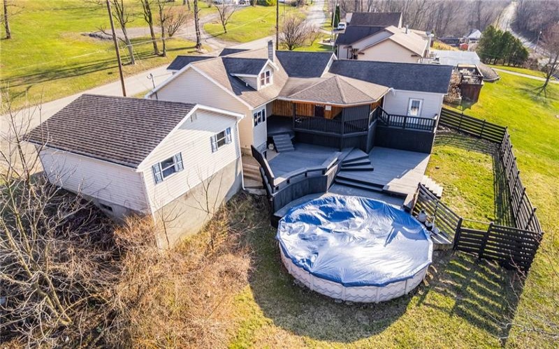 223 Emerson Ln, Uniontown, 15401, 4 Bedrooms Bedrooms, ,2.1 BathroomsBathrooms,Residential,For Sale,Emerson Ln,1692969