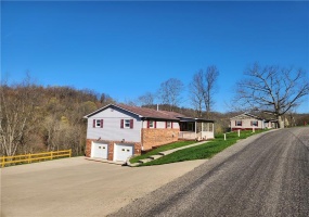 935 Woodland Ave, Waynesburg, 15370, 3 Bedrooms Bedrooms, 7 Rooms Rooms,1.2 BathroomsBathrooms,Residential,For Sale,Woodland Ave,1695793