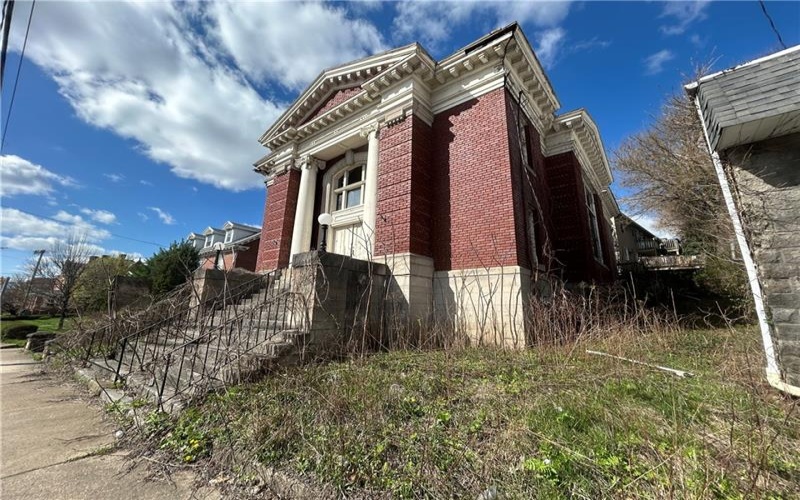 113 Fayette St, Uniontown, 15401, ,Commercial-industrial-business,For Sale,Fayette St,1696179