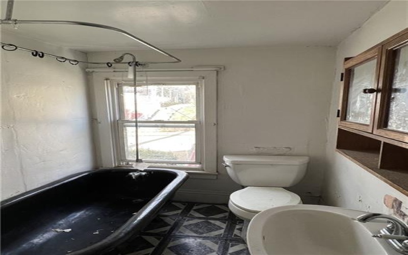 120 Vine Street, Canonsburg, 15317, 2 Bedrooms Bedrooms, ,1 BathroomBathrooms,Residential,For Sale,Vine Street,1678641